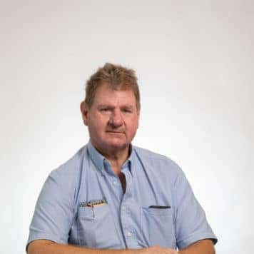 David Blakemore Black Cap Valet Driver